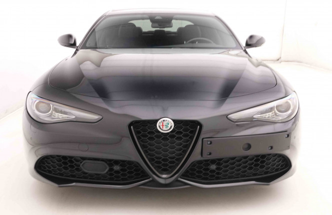 ALFAROMEO_ALFAROMEO_GIULIA_2549192_23.jpg