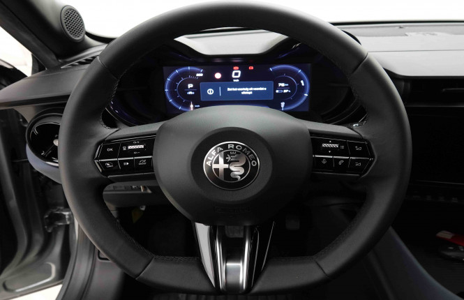 ALFAROMEO_ALFAROMEO_JUNIOR_2653776_8.jpg