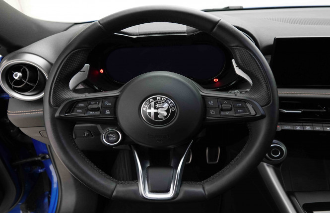 ALFAROMEO_ALFAROMEO_TONALE_2653779_8.jpg