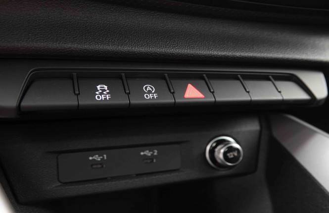 AUDI_AUDI_A1_2549547_15.jpg