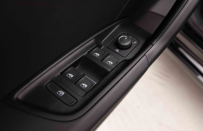 AUDI_AUDI_A1_2549547_21.jpg