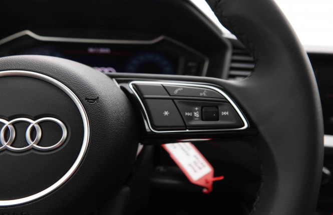 AUDI_AUDI_A1_2549548_19.jpg