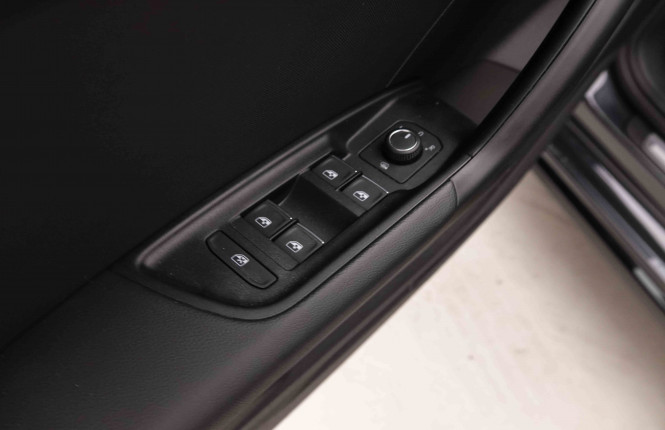 AUDI_AUDI_A1_2549548_20.jpg