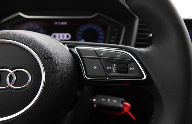 AUDI_AUDI_A1_2549590_20.jpg