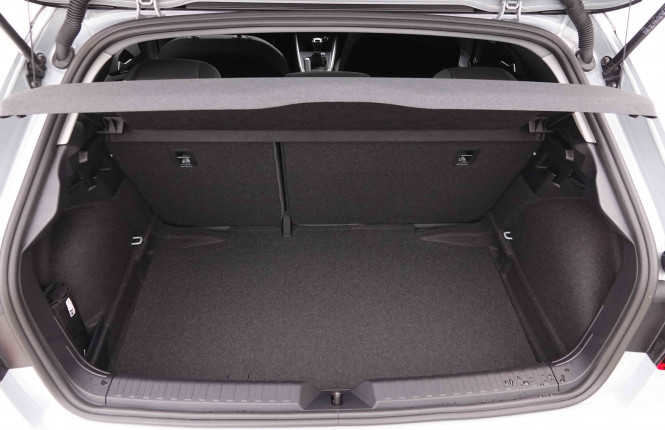 AUDI_AUDI_A1_2549590_5.jpg