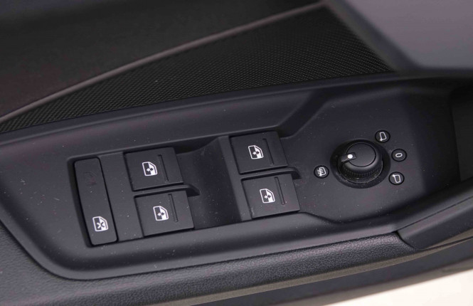AUDI_AUDI_A3_2547463_21.jpg