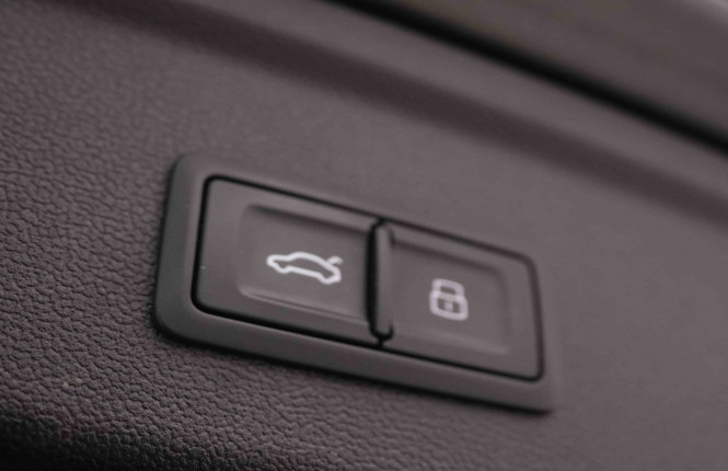 AUDI_AUDI_A3_2550308_6.jpg