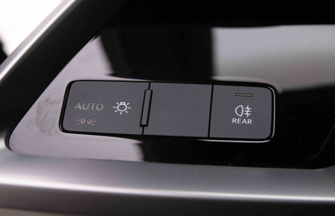 AUDI_AUDI_A3_2550859_8.jpg AUDI_AUDI_A3_2550859_8.jpg