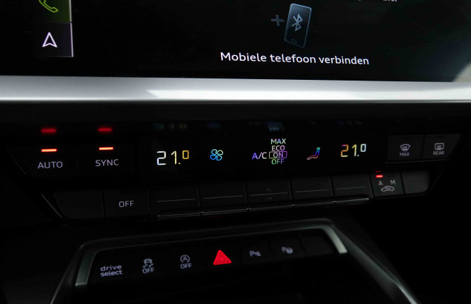 AUDI_AUDI_A3_2653722_13.jpg AUDI_AUDI_A3_2653722_13.jpg