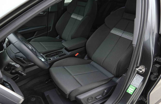 AUDI_AUDI_A3_2654488_6.jpg