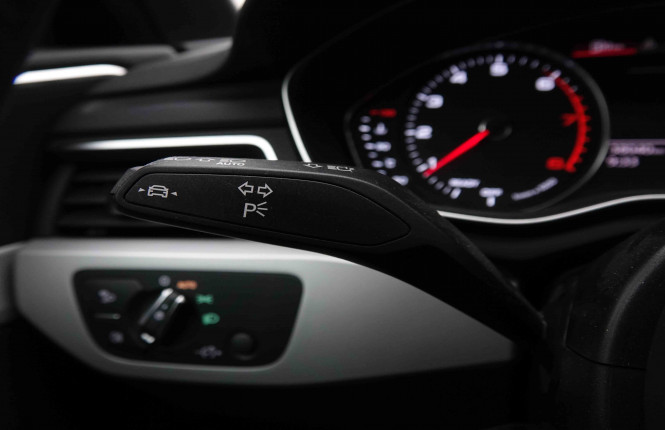 AUDI_AUDI_A4_2551066_16.jpg AUDI_AUDI_A4_2551066_16.jpg