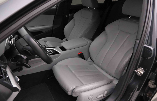 AUDI_AUDI_A4_2652019_6.jpg