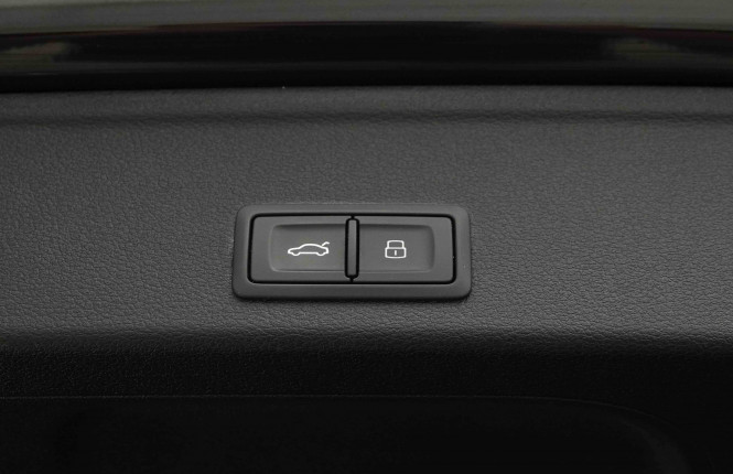 AUDI_AUDI_A4_2654705_6.jpg