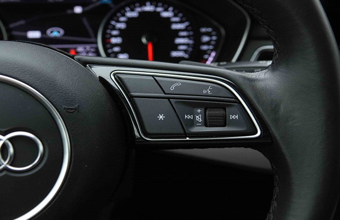 AUDI_AUDI_A4_2654902_21.jpg AUDI_AUDI_A4_2654902_21.jpg