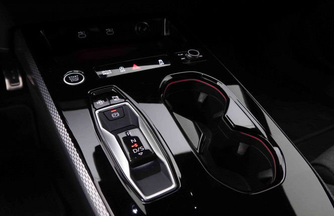 AUDI_AUDI_A5_2550532_15.jpg AUDI_AUDI_A5_2550532_15.jpg