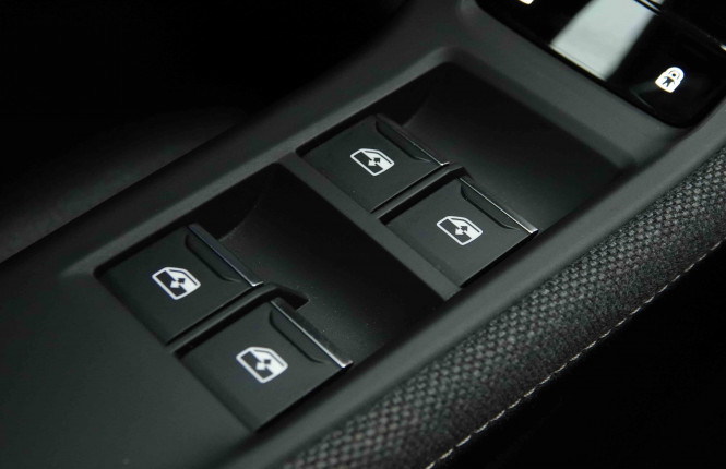 AUDI_AUDI_A5_2654169_20.jpg AUDI_AUDI_A5_2654169_20.jpg