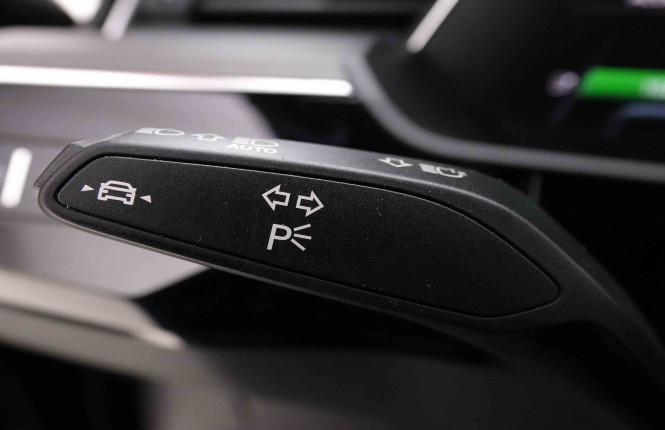 AUDI_AUDI_E_TRON_2652529_19.jpg AUDI_AUDI_E_TRON_2652529_19.jpg