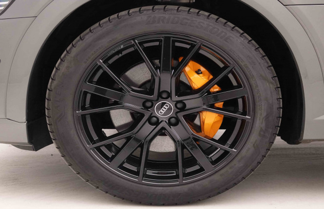AUDI_AUDI_E_TRON_2652541_26.jpg