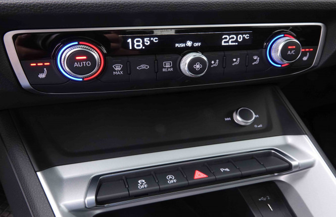 AUDI_AUDI_Q3_2549333_16.jpg
