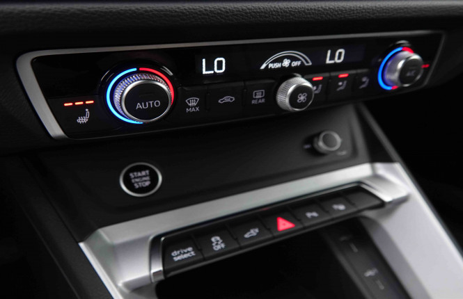 AUDI_AUDI_Q3_2550223_16.jpg