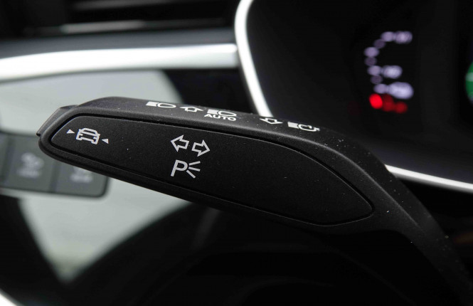 AUDI_AUDI_Q3_2550223_18.jpg