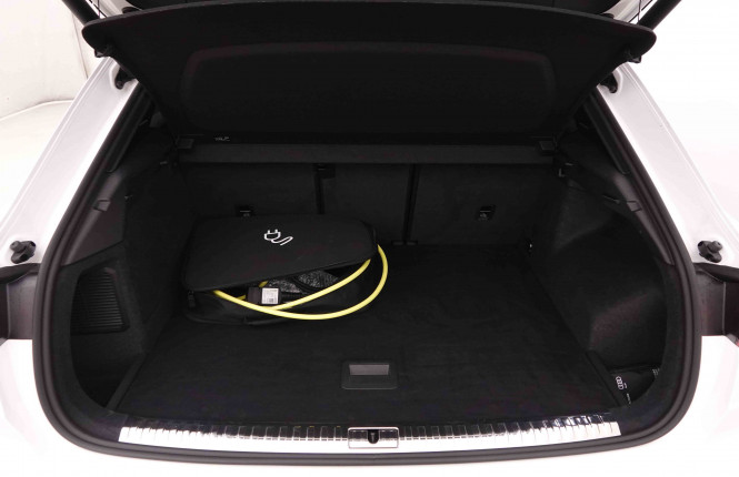 AUDI_AUDI_Q3_2550223_5.jpg