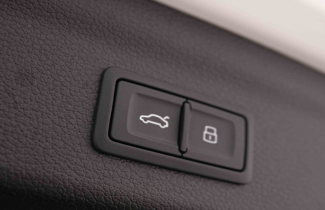AUDI_AUDI_Q3_2550223_6.jpg