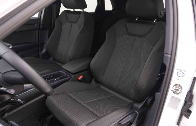 AUDI_AUDI_Q3_2550223_7.jpg