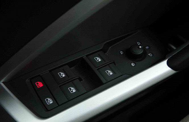 AUDI_AUDI_Q3_2653680_21.jpg