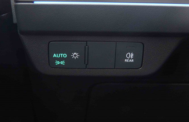 AUDI_AUDI_Q4 E_TRON_2550178_11.jpg
