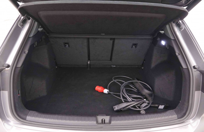 AUDI_AUDI_Q4 E_TRON_2550178_5.jpg