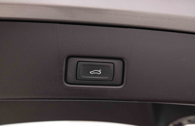 AUDI_AUDI_Q4 E_TRON_2652444_6.jpg AUDI_AUDI_Q4 E_TRON_2652444_6.jpg