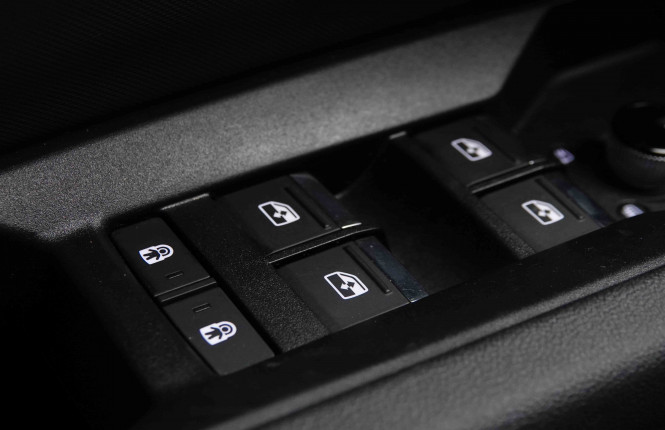 AUDI_AUDI_Q4 E_TRON_2652905_23.jpg