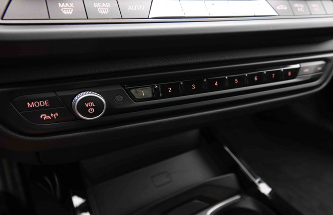 BMW_BMW_1_2549442_17.jpg