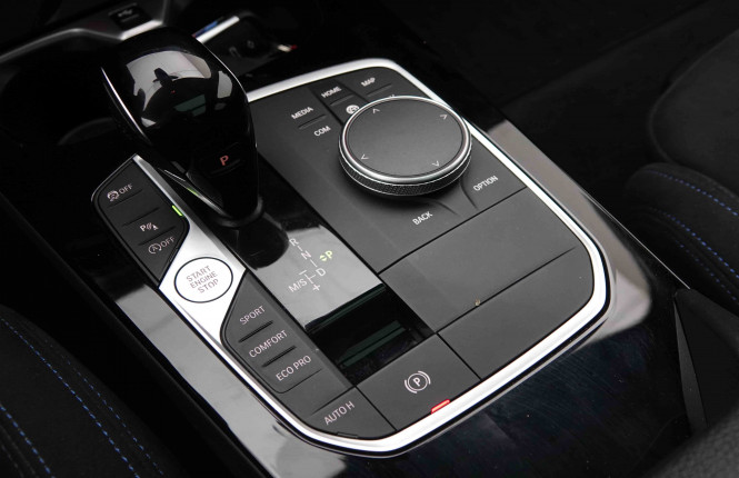 BMW_BMW_1_2549442_18.jpg