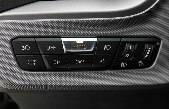 BMW_BMW_1_2652986_21.jpg