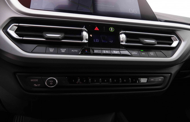 BMW_BMW_2_2547456_13.jpg