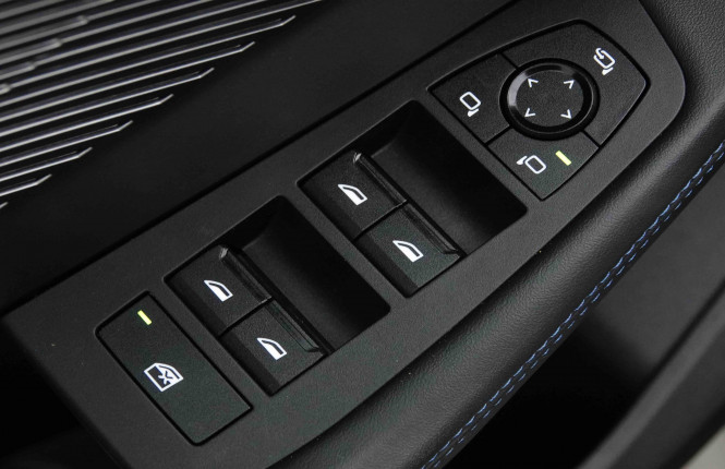 BMW_BMW_2_2653542_19.jpg