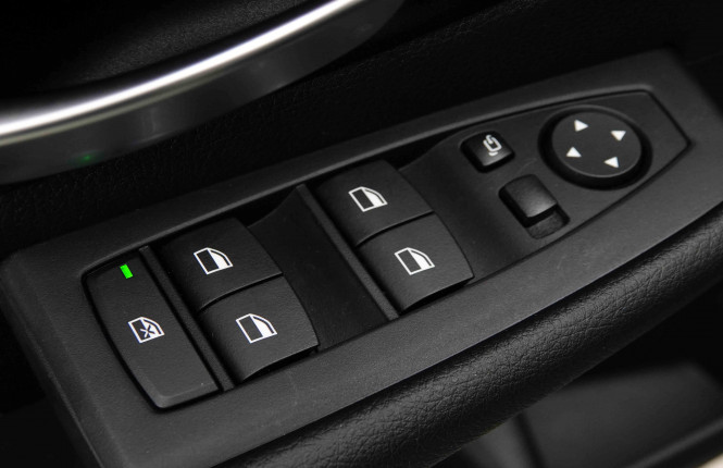 BMW_BMW_2_2654416_21.jpg