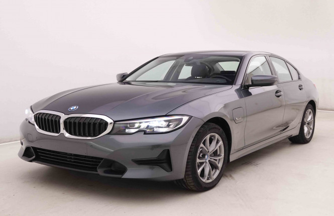 BMW_BMW_3_2548342_24.jpg