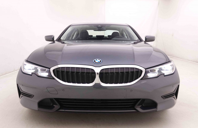 BMW_BMW_3_2548342_25.jpg