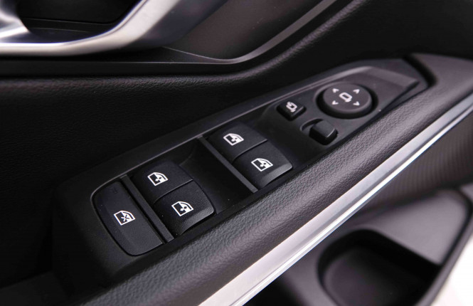 BMW_BMW_3_2548774_22.jpg