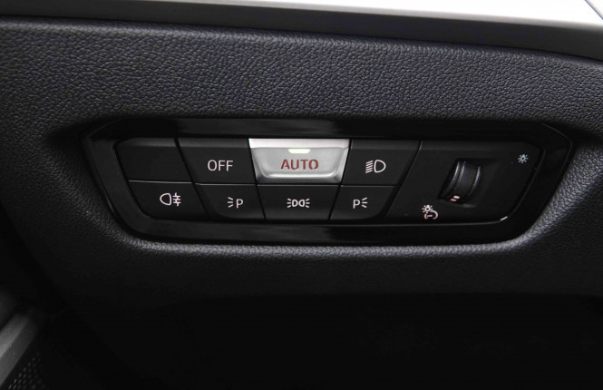 BMW_BMW_3_2550279_10.jpg