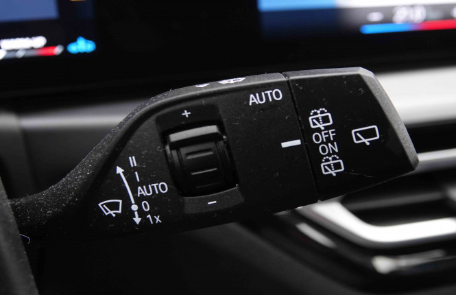 BMW_BMW_3_2550279_21.jpg