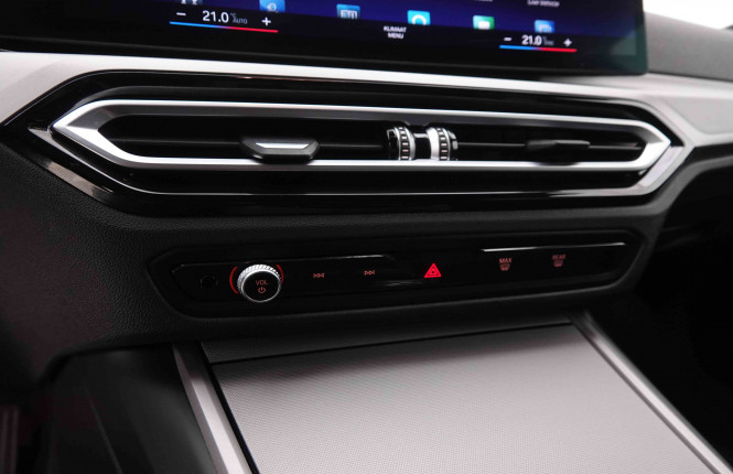 BMW_BMW_3_2550494_15.jpg