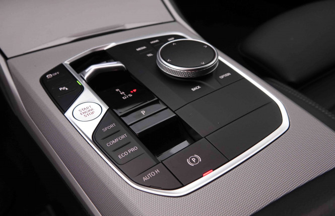 BMW_BMW_3_2550494_16.jpg