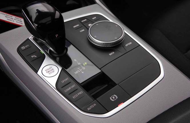 BMW_BMW_3_2550763_12.jpg BMW_BMW_3_2550763_12.jpg