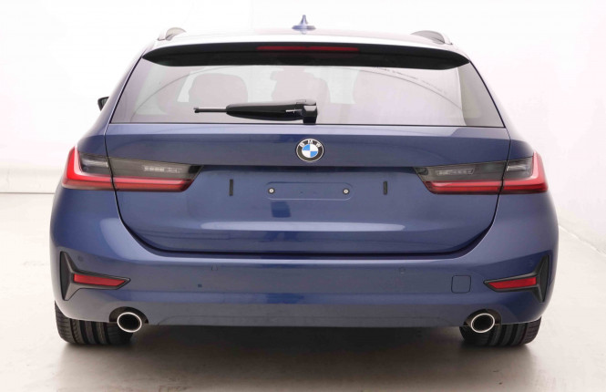 BMW_BMW_3_2550763_26.jpg BMW_BMW_3_2550763_26.jpg