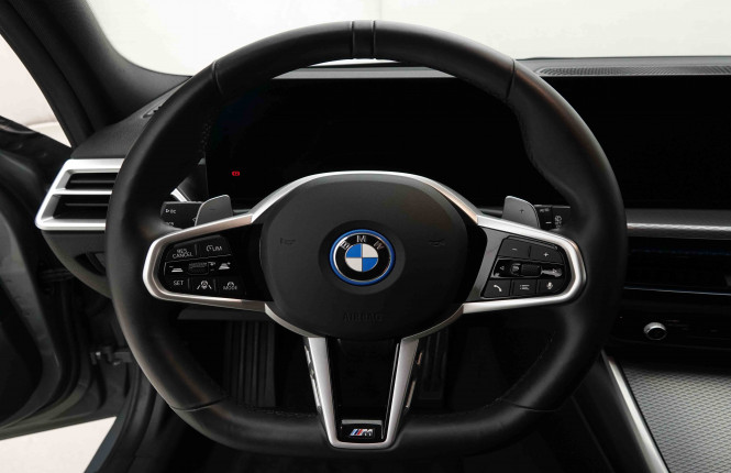 BMW_BMW_3_2654156_9.jpg