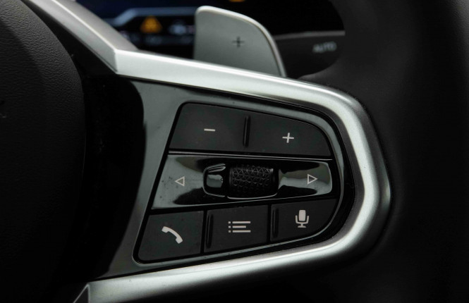 BMW_BMW_3_2654395_20.jpg